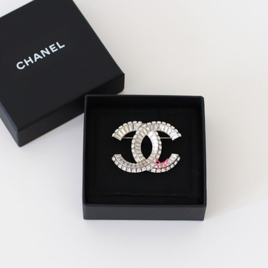 chanel-chanel-21v-baguette-cc-