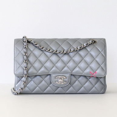 chanel-classic-medium-flap-23p