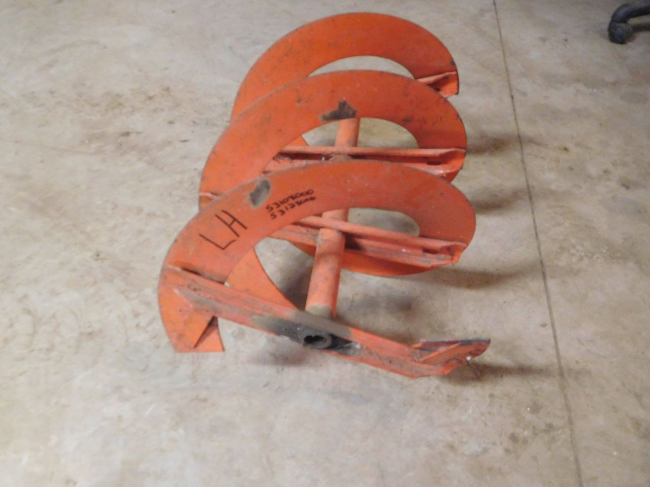 Ariens GT Snowblower LH Rake Auger PT 53128000 (replaces 53107900