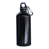 A drink bottle in shiny black metal with a carabiner clip. Features a simple design without visible branding.