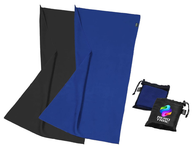 Two workout towels in black and blue, accompanied by a mesh pouch and a branded storage bag.