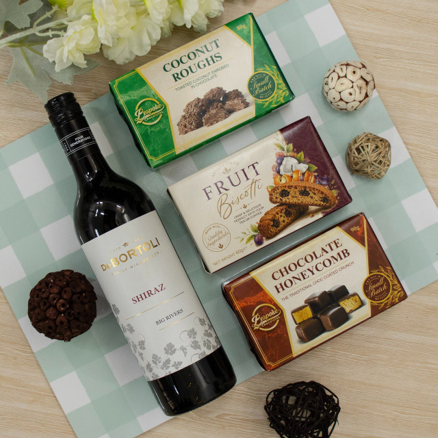 The Cellar Selection with De Bortoli Big Rivers Shiraz and Chocolate Indulgence
