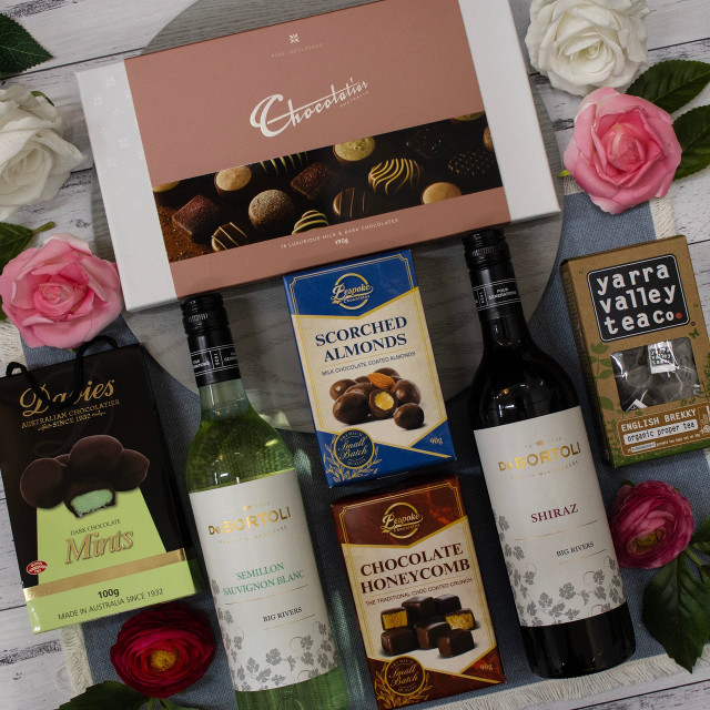 De Bortoli Big Rivers Wine & Chocolate Indulgence Hamper