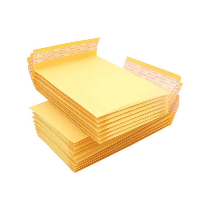 A stack of medium-sized, yellow padded bubble envelopes with self-adhesive flaps. They have a branding logo. A stack of medium-sized, yellow padded bubble envelopes with self-adhesive flaps. They have a branding logo.