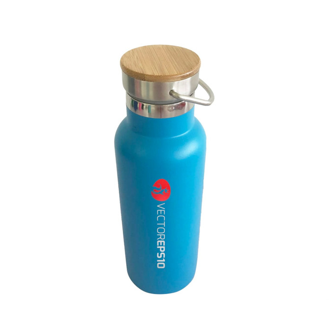 A drink bottle in blue with a bamboo lid and a silver handle, featuring a logo.