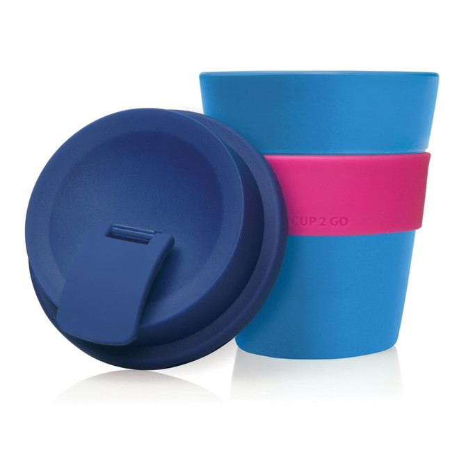 A drink bottle featuring a blue cup with a pink silicone band and a matching lid. The design is compact and practical.
