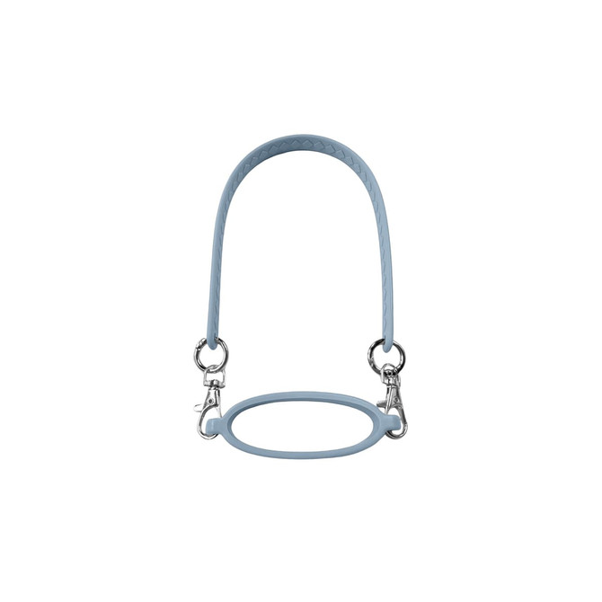 A drink bottle carrying strap in light blue silicone, featuring metal clips and a circular handle.