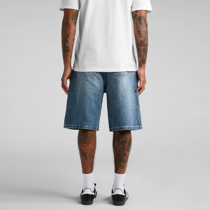Denim shorts in light blue with a relaxed fit, featuring a plain back design and a branded logo.