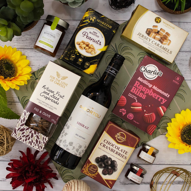 De Bortoli Big Rivers Shiraz & Gourmet Entertaining Hamper