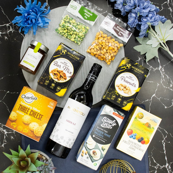 De Bortoli Big Rivers Shiraz Savoury Entertainer’s Hamper