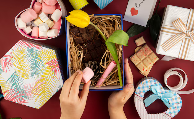 How Custom-Made Gift Boxes Elevate Your Brand Packaging