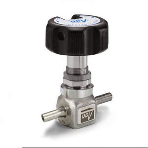 UCT Ham-Let 2Lhs4R-W