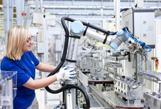 High-Mix/Low-Volume Manufacturers Reap Most Benefits from Collaborative Robots
