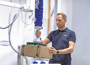 Logistics Handling with Schmalz: Vacuum Technology Tailored for a Fast-Moving World
