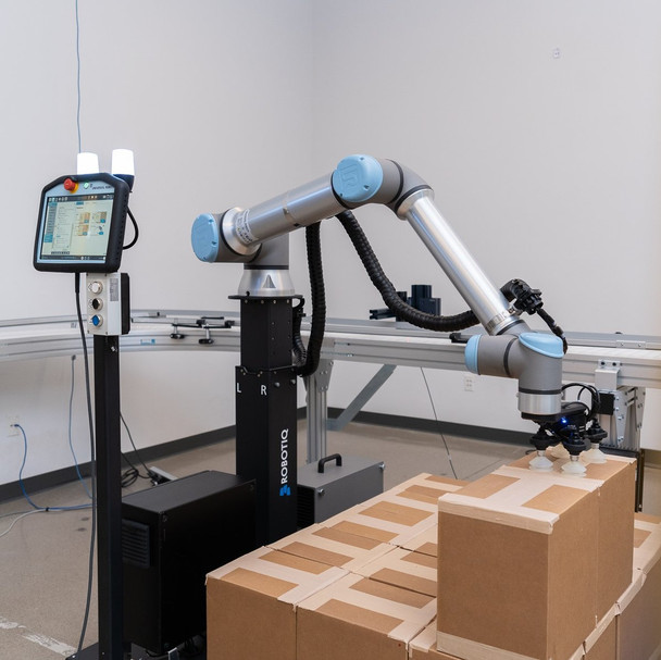 Robotiq Palletizing Solution PE Series for UR20 with Vacuum Gripper (SOL-PAL-UR-VAC-PE20)