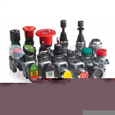 ABB M3SS1-40B30  ab m3ss140b30 3pos ss,knob,a-b-c,bl