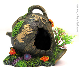 Aqua One Ornament Jar With Coral 12cm Aqua One Ornament Jar With Coral 12cm