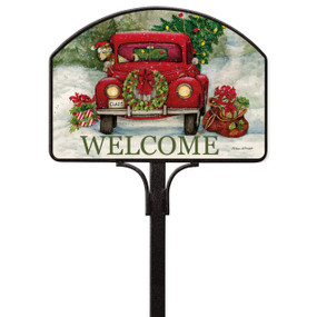 Bringing Home the Tree Yard Design