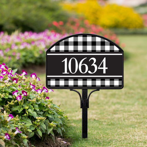 Black And White Check Yard DeSign slide 