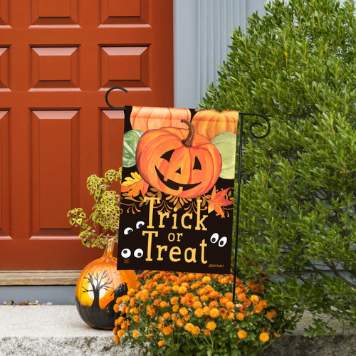Pumpkin Eyes Garden Flag slide 