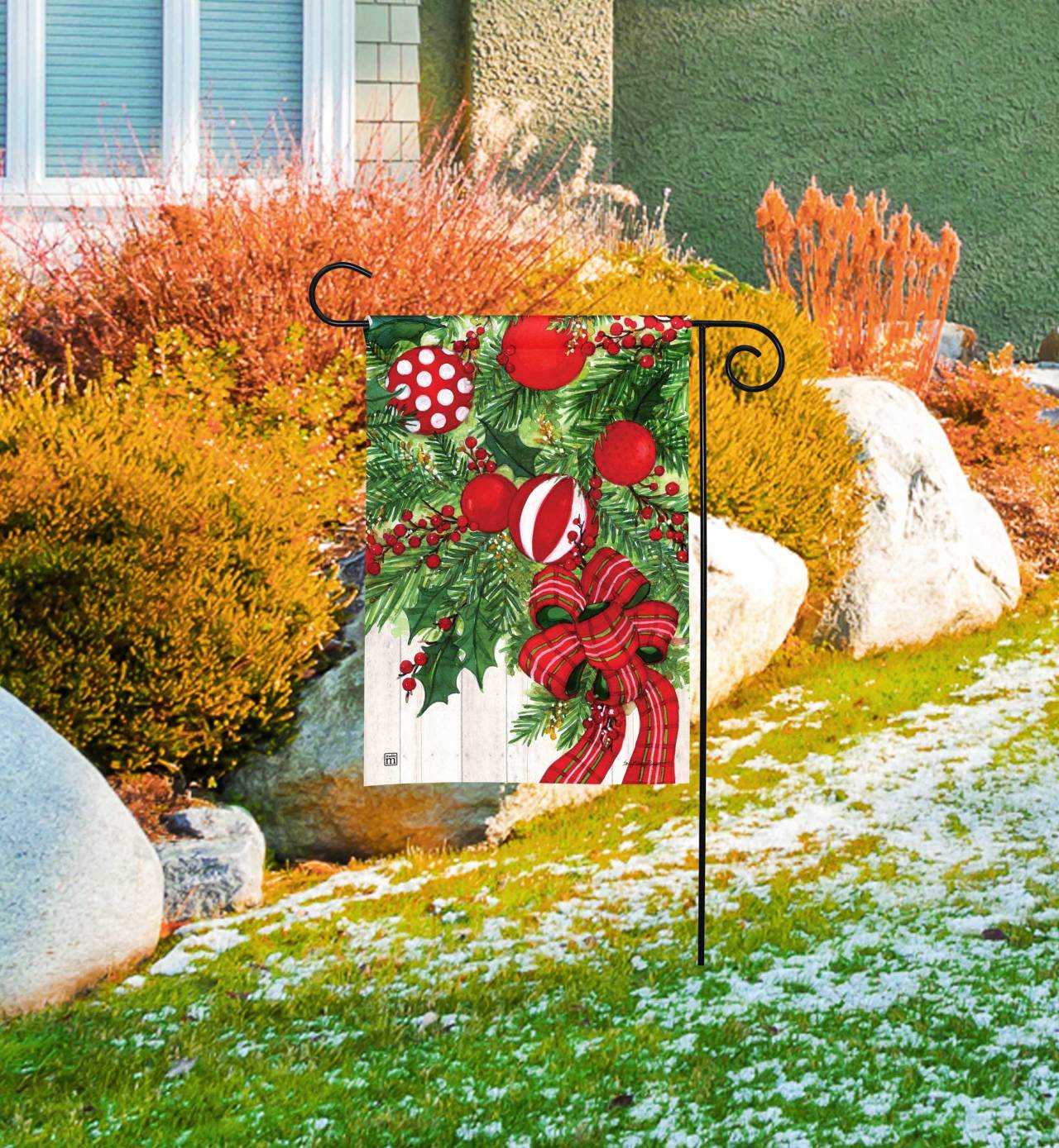 Christmas Garland Garden Flag thumbnail