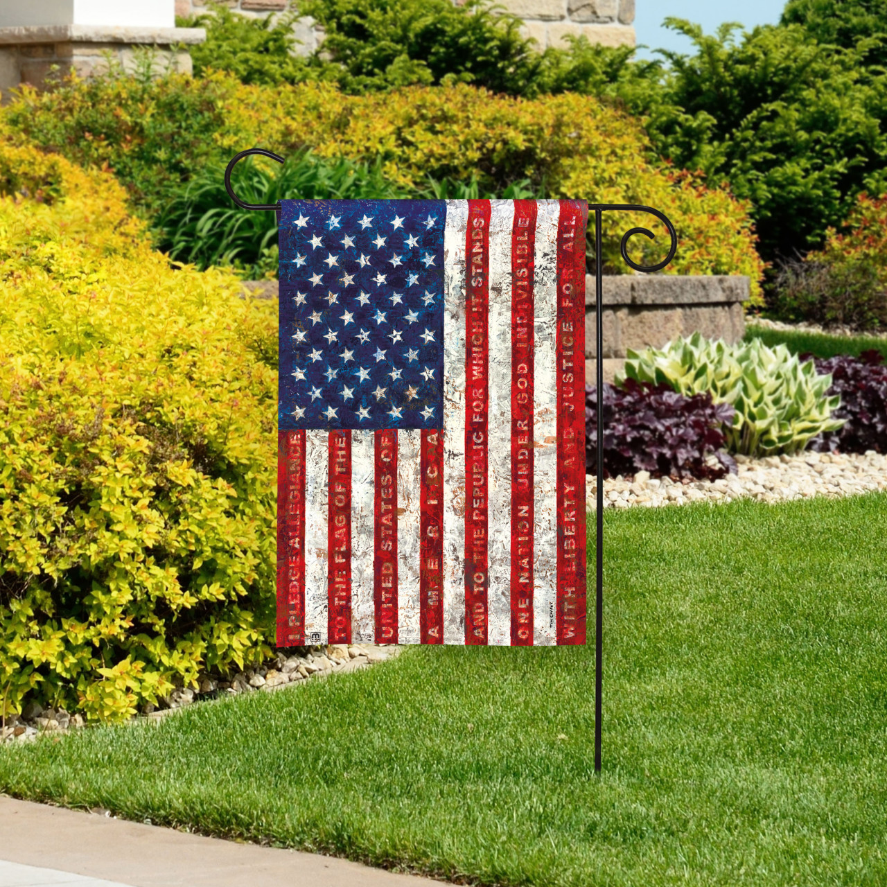 Pledge of Allegiance Garden Flag thumbnail