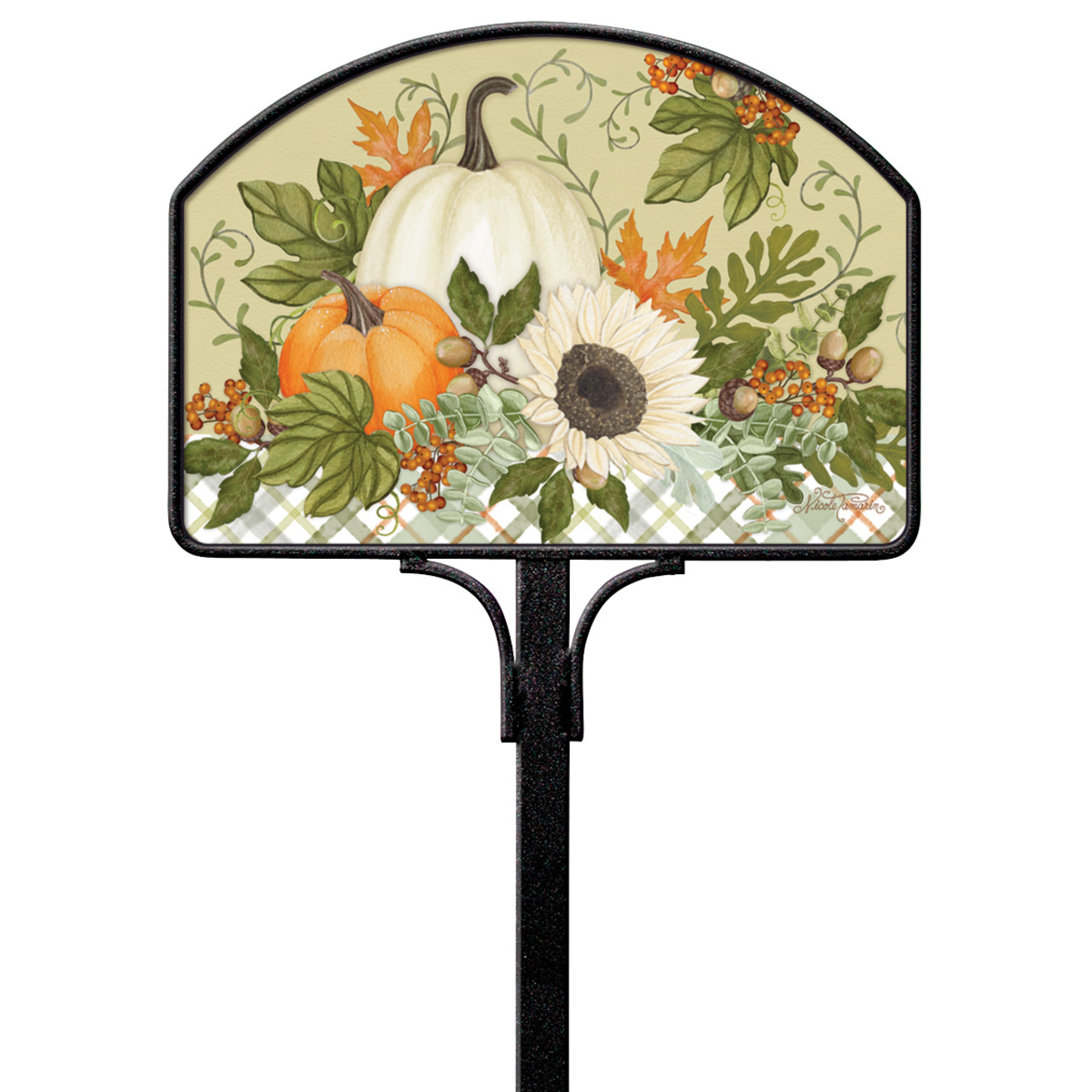 Farmhouse Fall Yard DeSign thumbnail