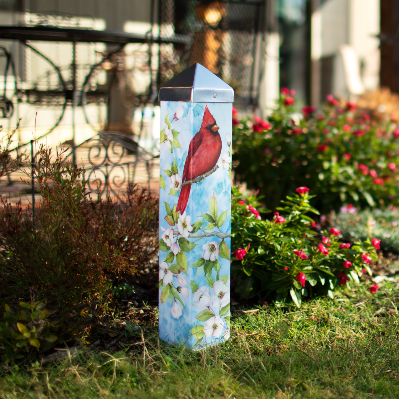 Little Cardinal Dogwood 20" Art Pole thumbnail