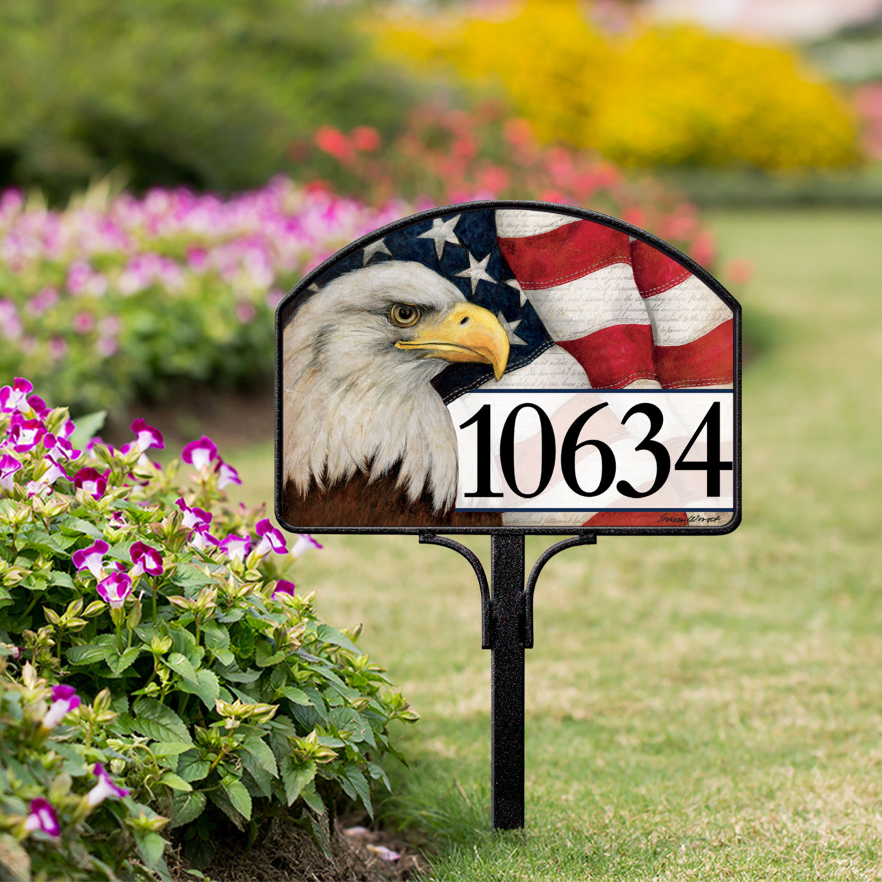 American Eagle Yard DeSign thumbnail