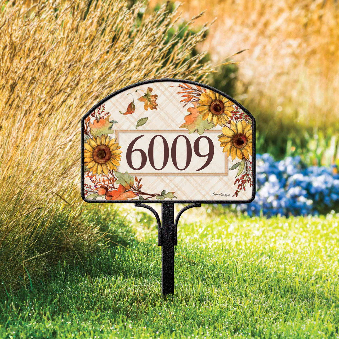 Autumn Owl Yard DeSign thumbnail