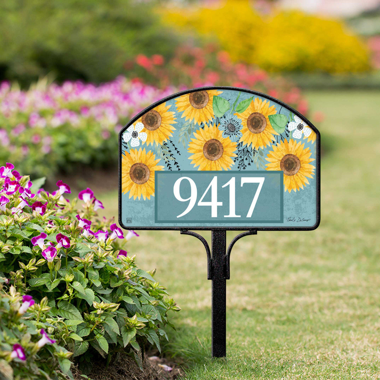 Flowery Teacup Yard DeSign thumbnail
