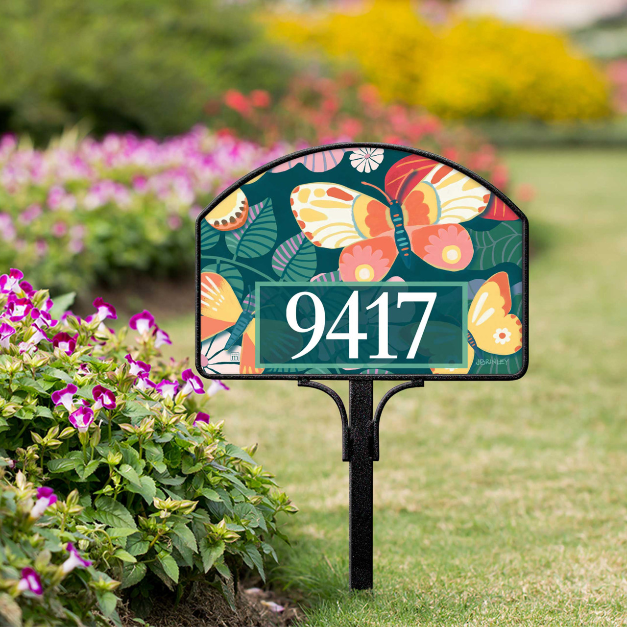 Flutter & Vine Yard DeSign thumbnail