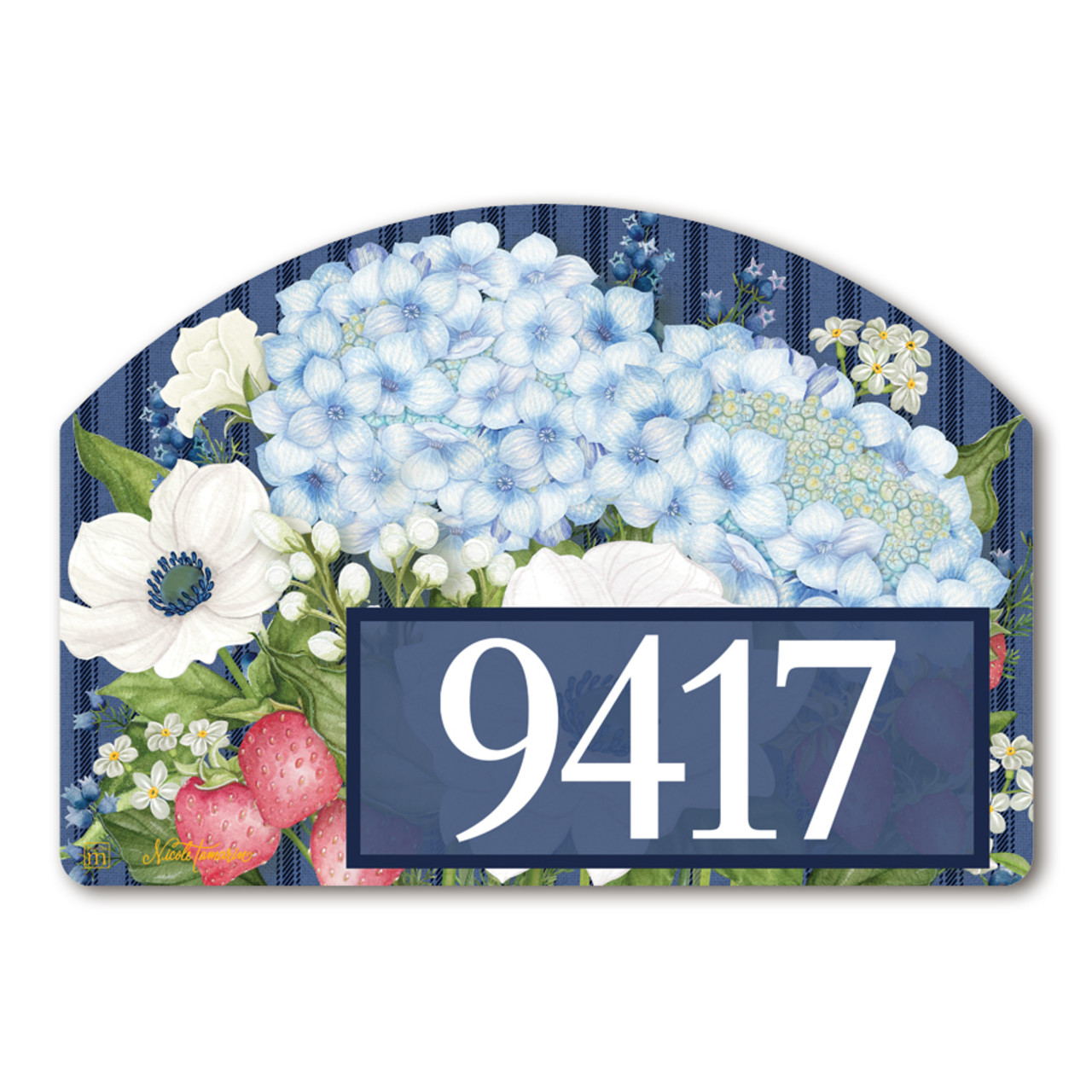 Strawberry Summer Yard DeSign thumbnail