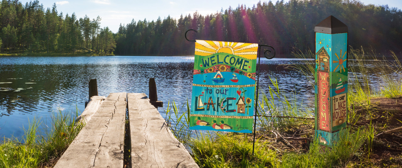 Live Love Lake Garden Flag thumbnail