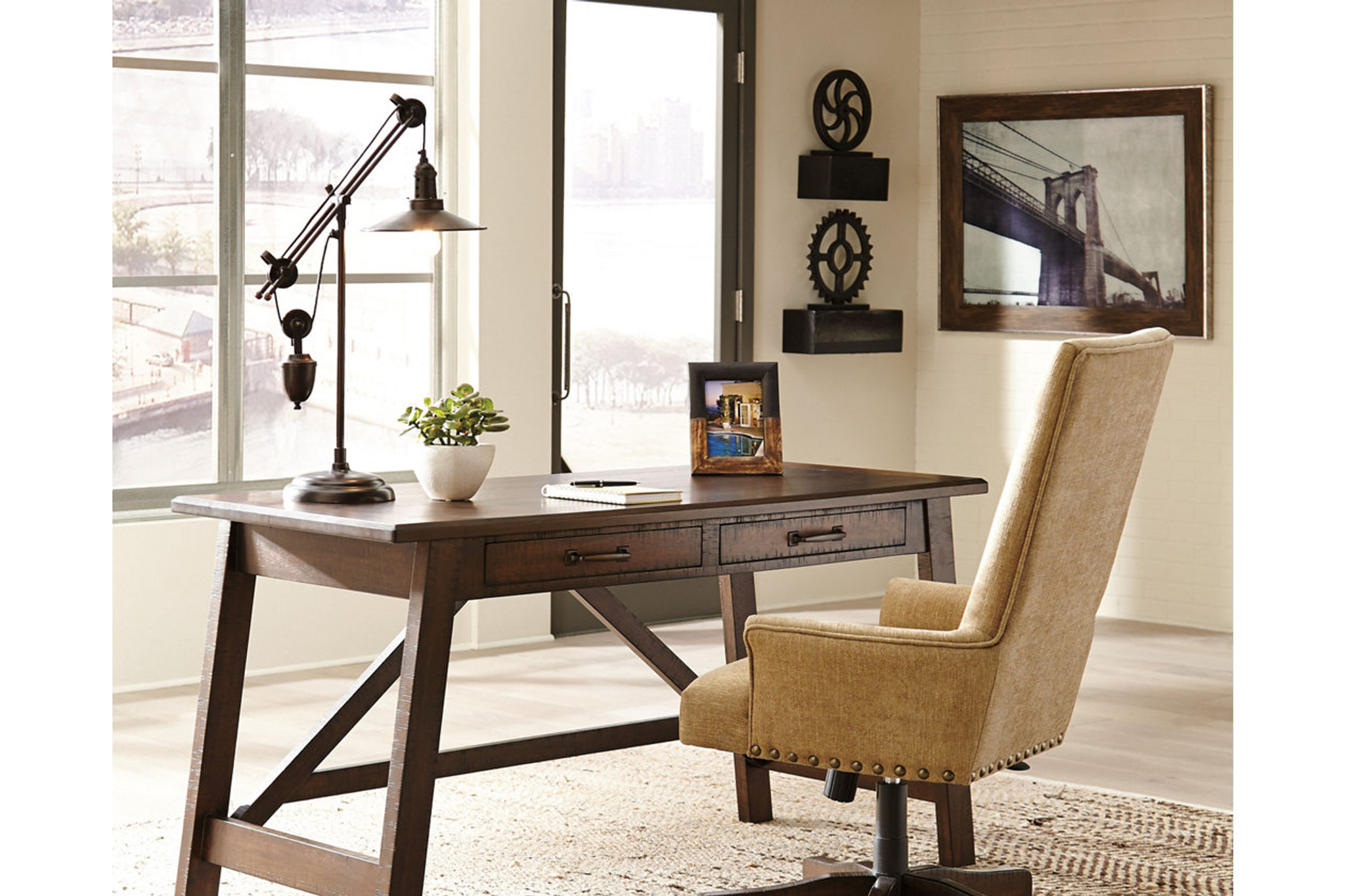 kylen desk lamp