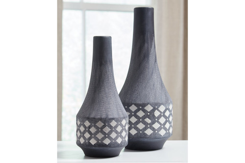 DORNITILLA BLACK / WHITE VASE (SET OF 2)-A2000262