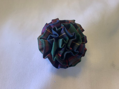 P81 Small Rosette on Barrette 