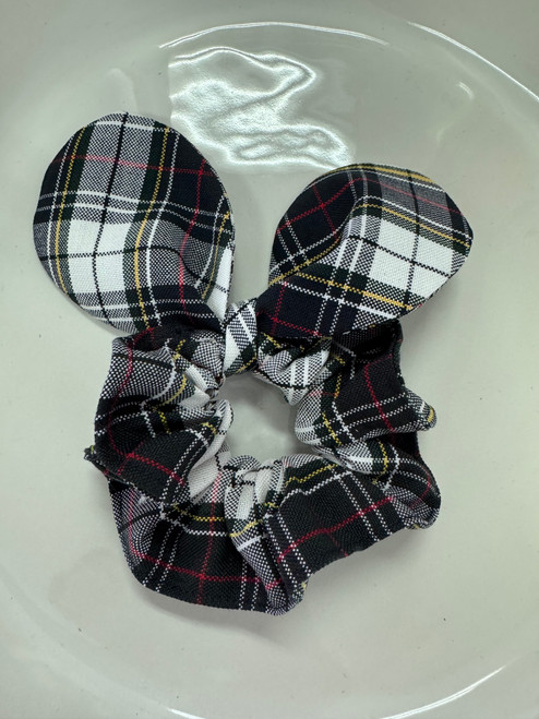 P8B Knot it Up Scrunchie.