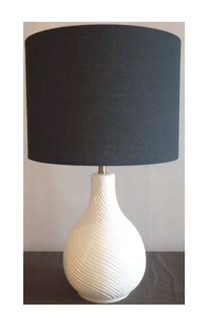 1 Light Ceramic Base Table Lamp in White (20|86253)
