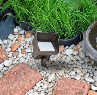 Cast Brass FLOOD LIGHT W2.75in D5.25in H8in ANTIQUE BRASS  MR11/ MR16 dual socket (758|C048V1)