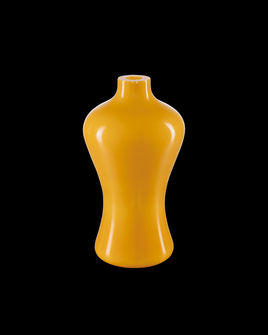 Yellow Peking Maiping Vase (92|1200-0682)