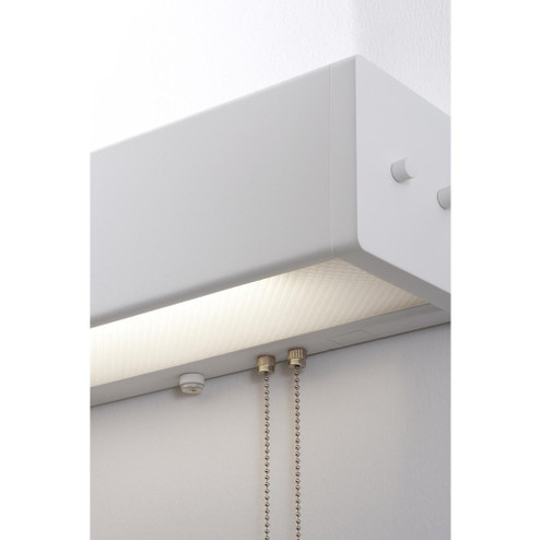 Wadsworth 48'' Fluorescent Overbed 0V WH (1|WADB232WH)