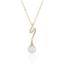 9ct Yellow Gold Diamond & Cultured Pearl Pendant Necklace
