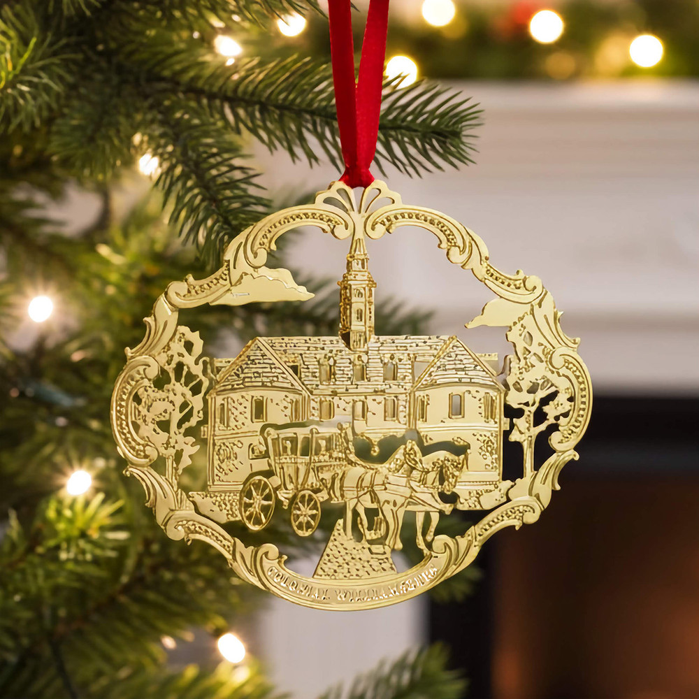 Capitol with Carriage Etched Ornament | The Shops at Colonial Williamsburg