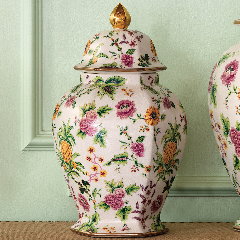 WILLIAMSBURG Medium Portsmouth Pineapple Jar by Port 68 | The Shops at Colonial Williamsburg