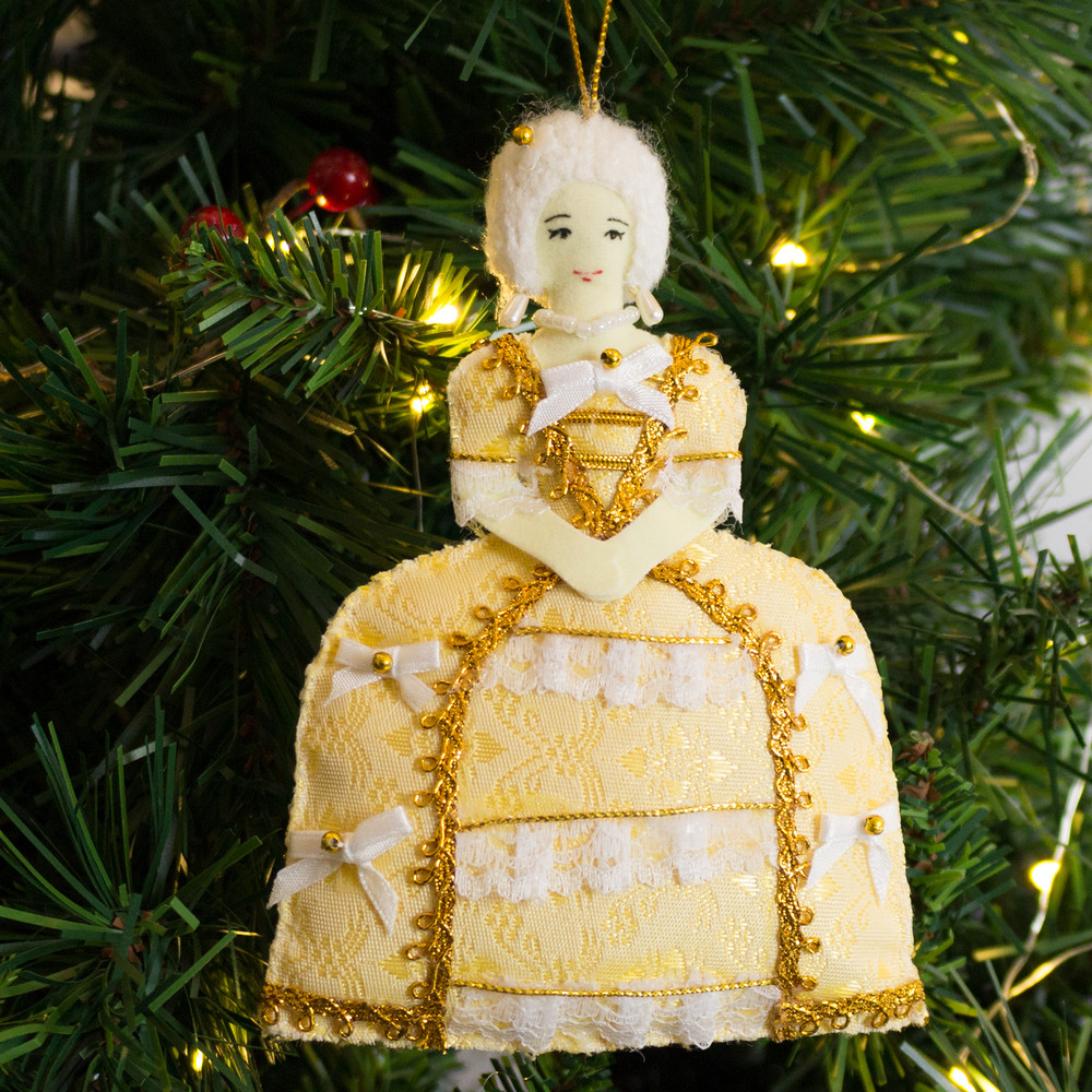 Lady Dunmore Fabric Ornament - Front