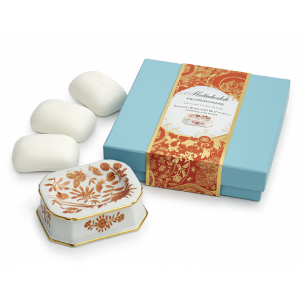 Pink Lace Soap Dish Gift Set by Mottahedeh - The Shops at Colonial