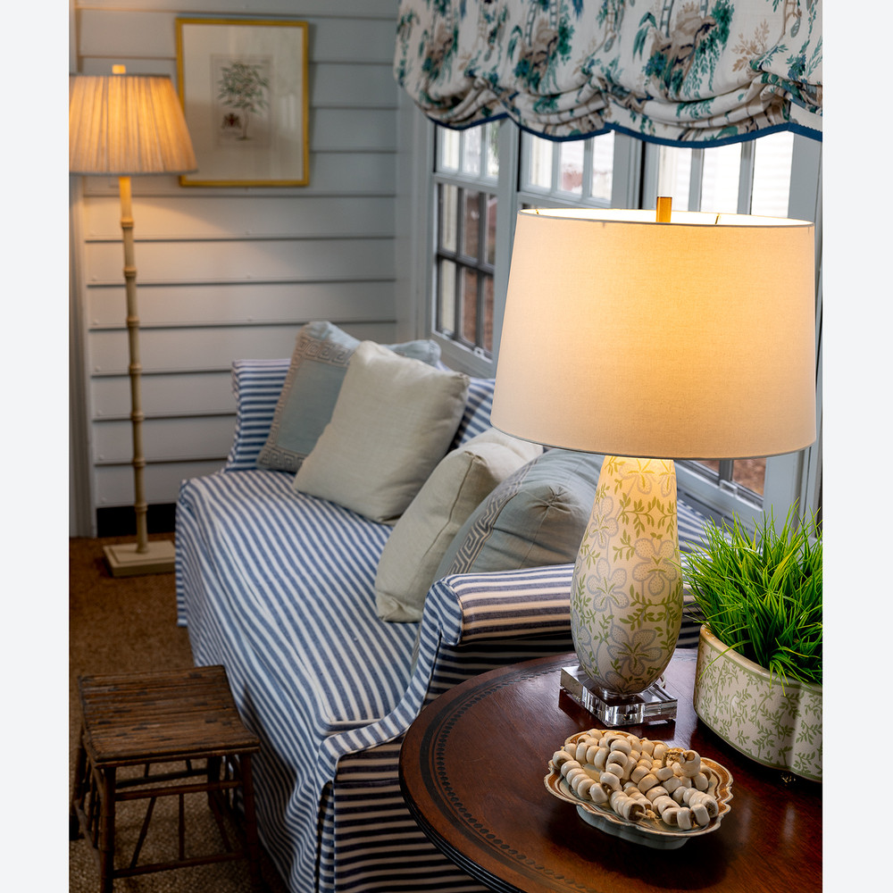 WILLIAMSBURG Ghost Blossom Lamp by Port 68