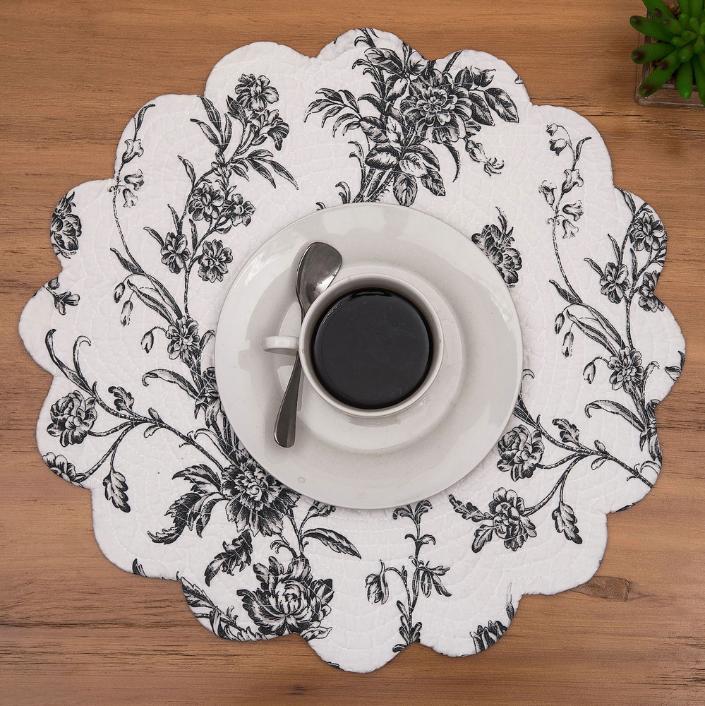 WILLIAMSBURG Bleighton Black Table Linens | The Shops at Colonial Williamsburg