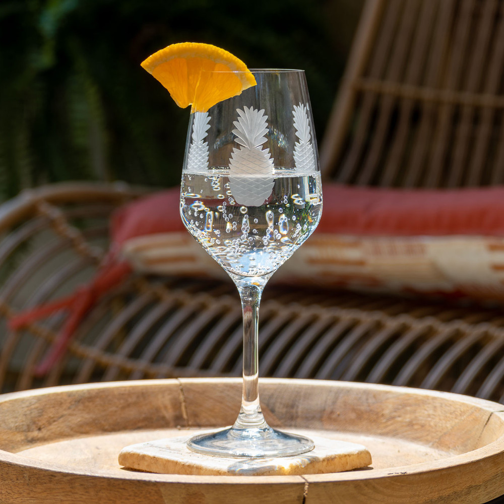 Fresh Pineapple Etched Wine Glass 10.75 Oz
